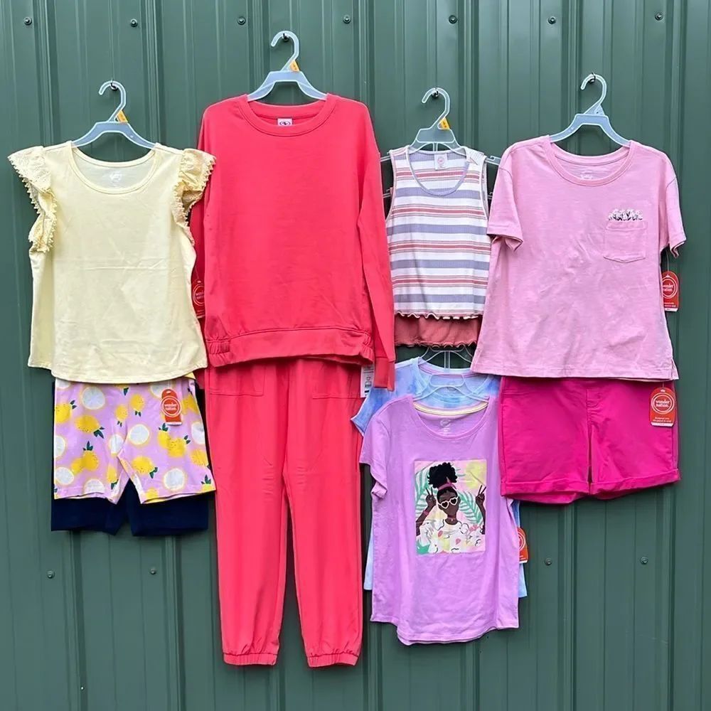Girls Active Tracksuit T-Shirt Shorts & Tank Tops 11-Piece Bundle Size L Plus